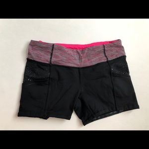 Black and pink Lululemon shorts size 6